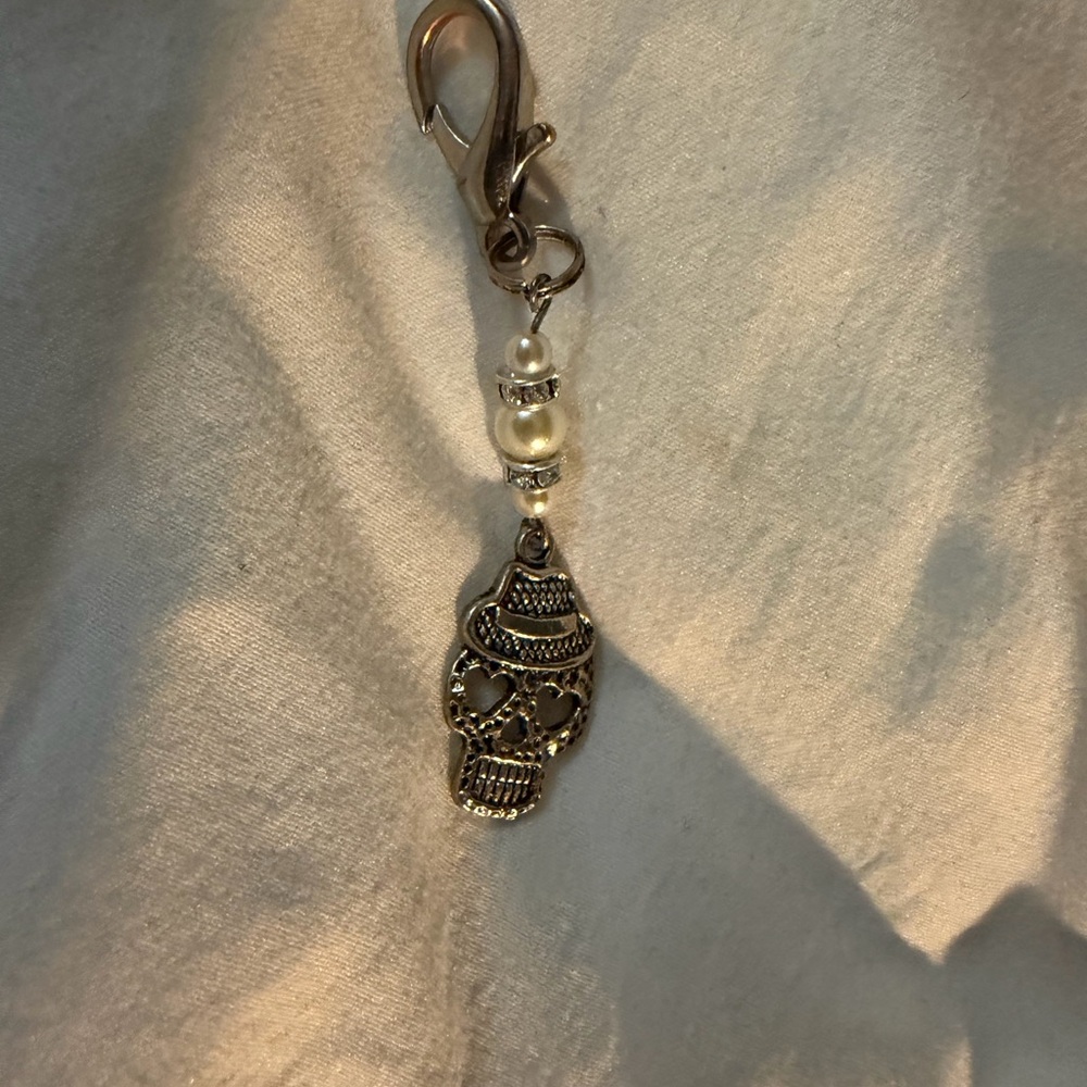 Silver Skull Charm Keychain or zipper pull